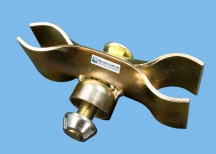 Zacisk zabezpieczający do ogrodzenia budowlanego z wieńcem